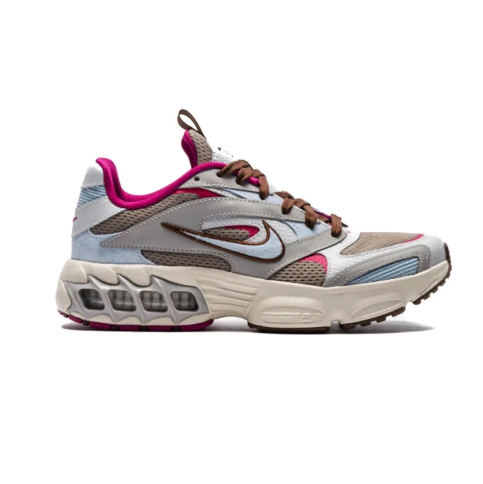 Air Zoom Fire Sneakers