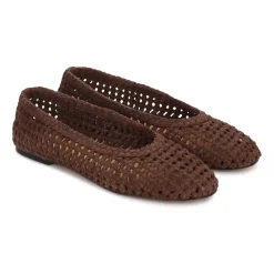 Ballerines ajourées en daim