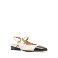 Ballerines en Cuir à Bout Carré et Bride à Boucle