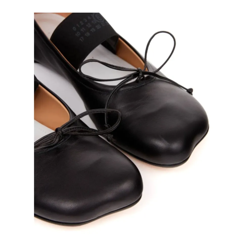 Ballerines plates en cuir avec