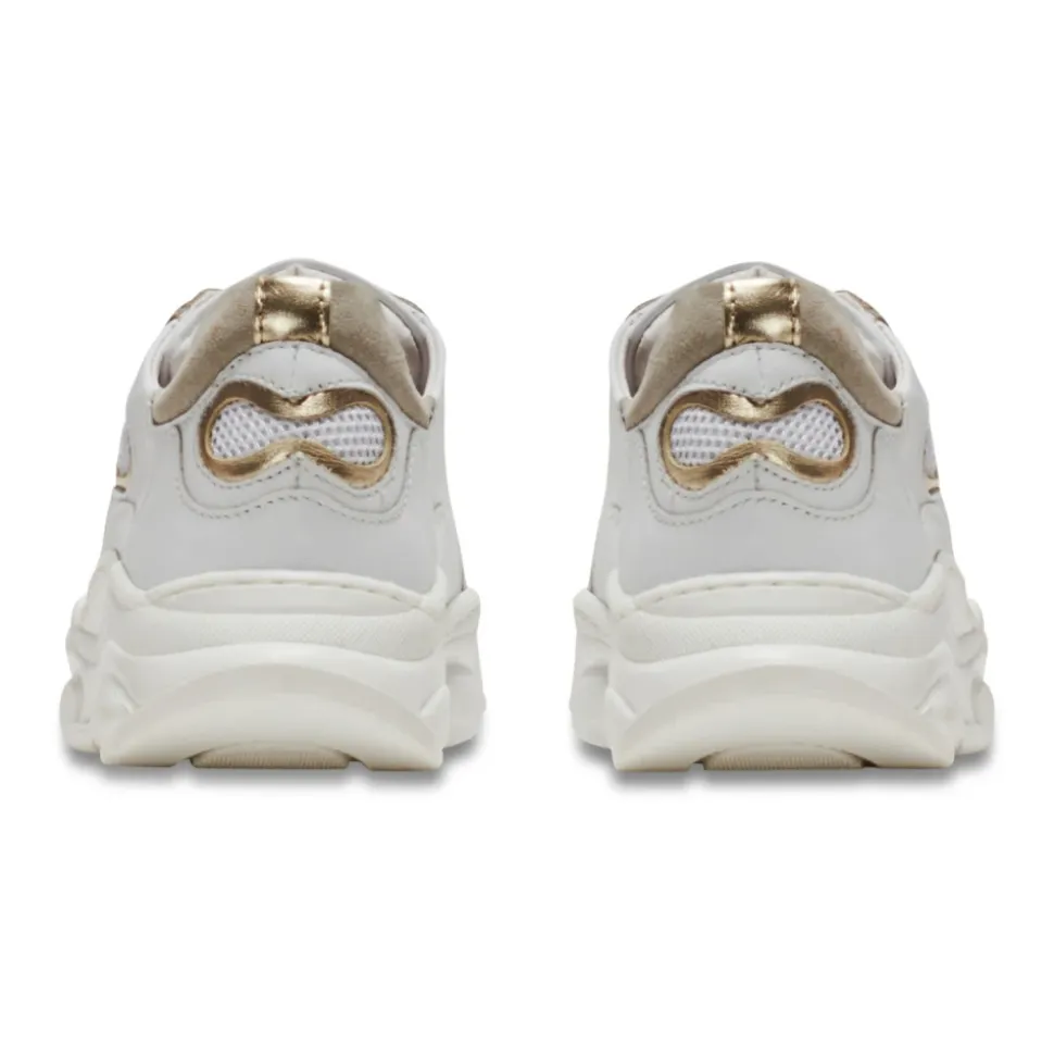 Baskets en cuir et en maille