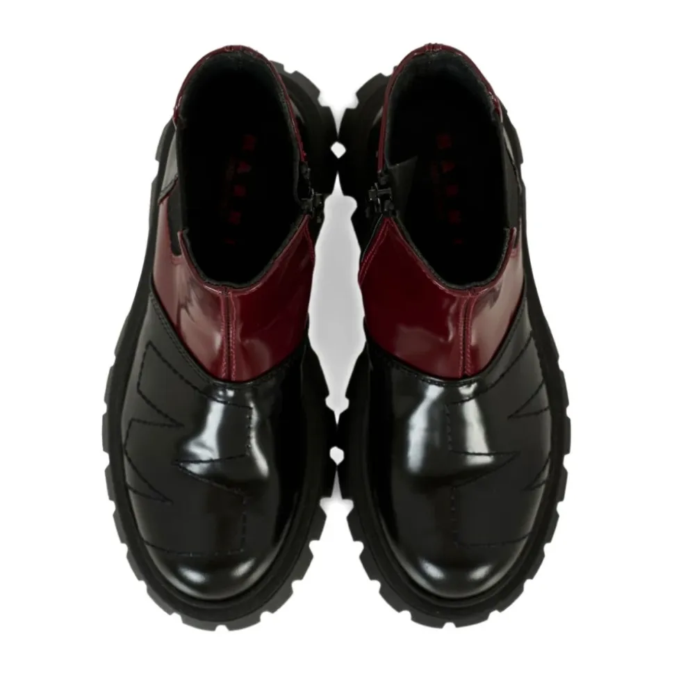 82046 Botte en cuir à panneaux