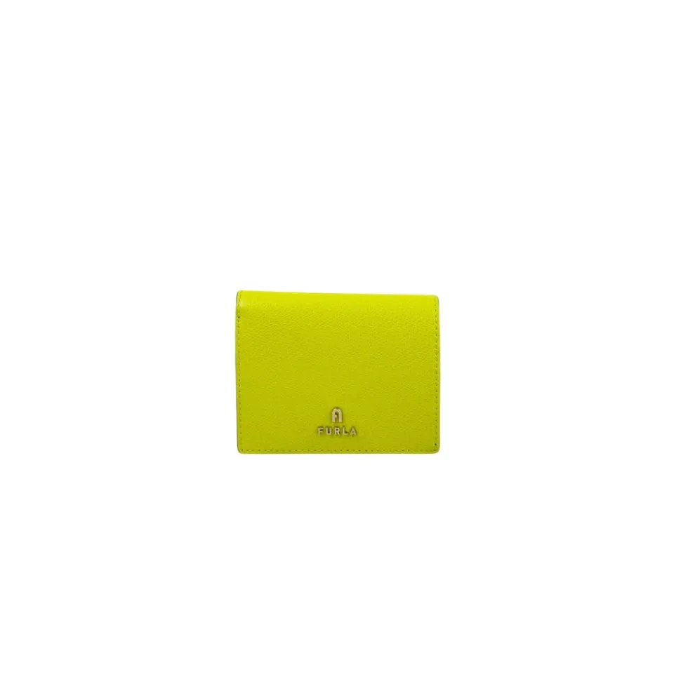 Camelia S Wallet