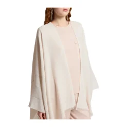 Capes