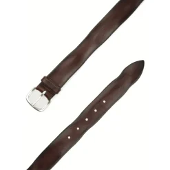 Ceinture en cuir avec boucle argentée