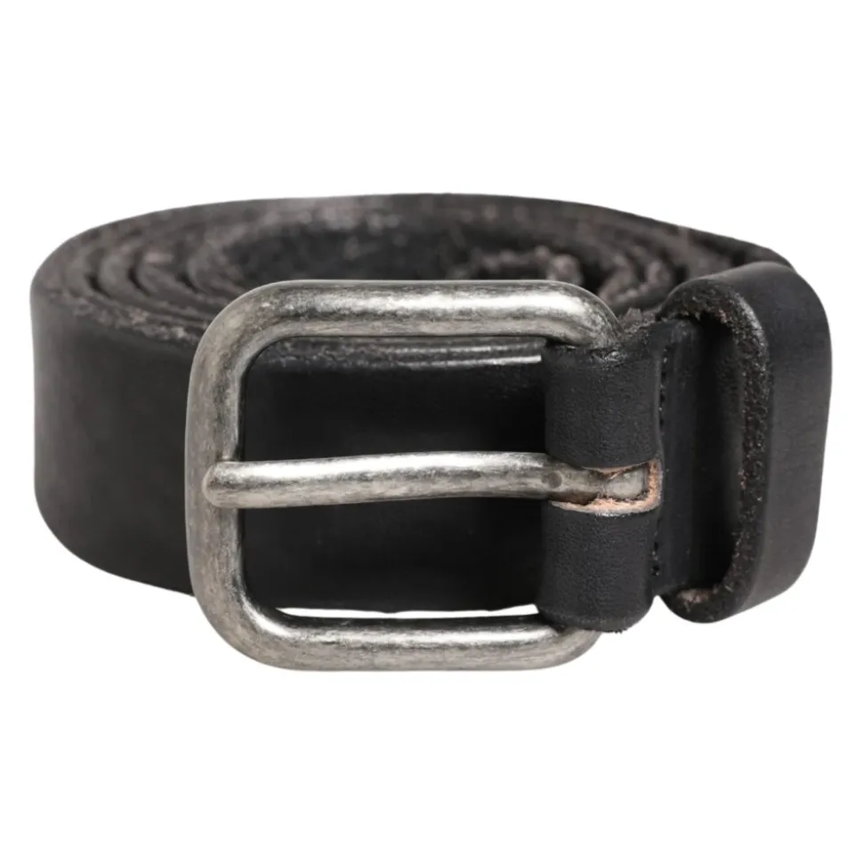 Ceinture en cuir à boucle métallique