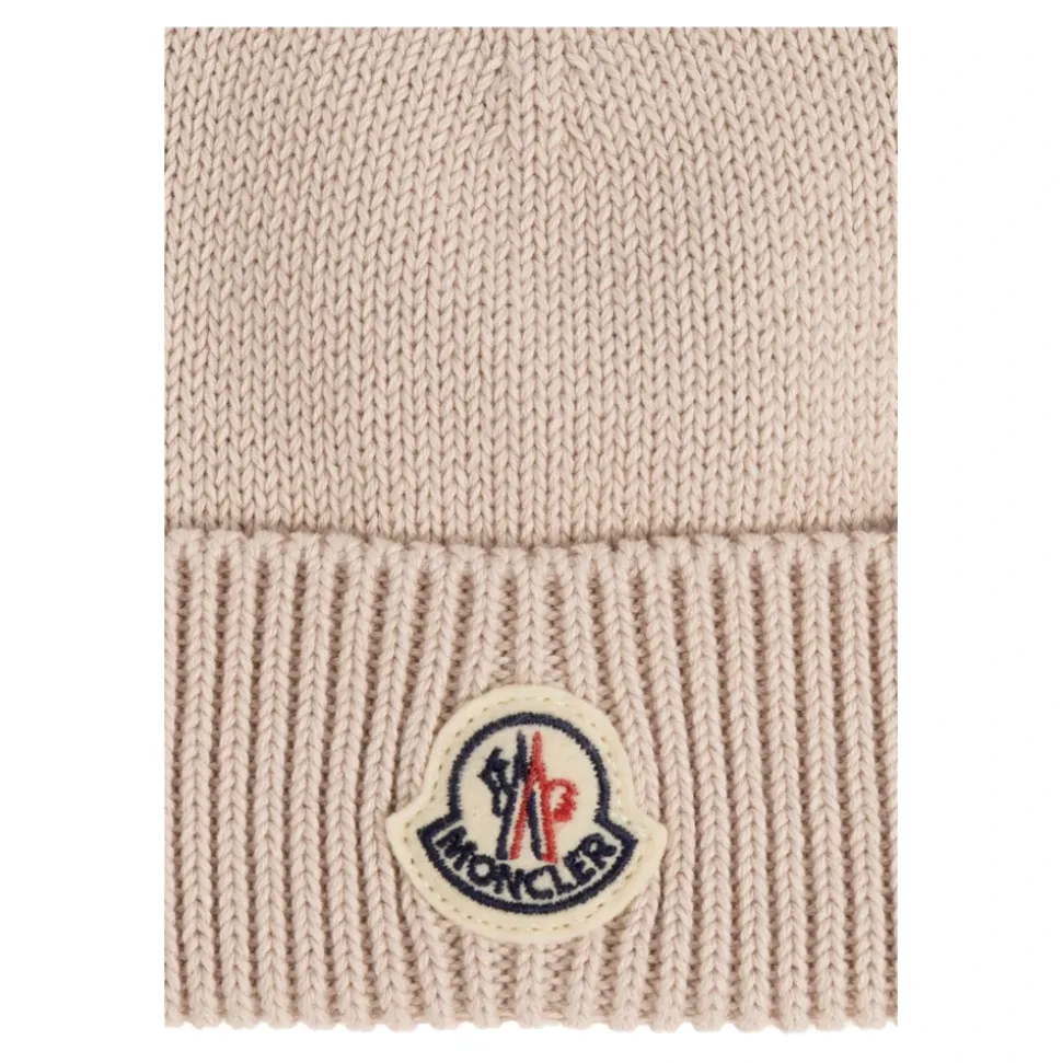 Chapeau avec écusson logo