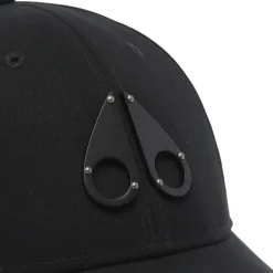 Chapeaux noirs pour tous