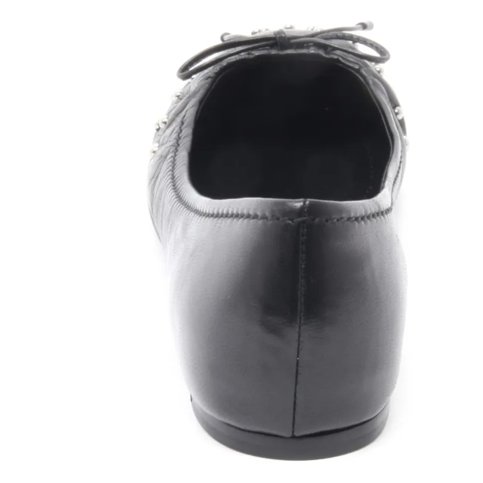 Chaussure ballerine noire cloutée