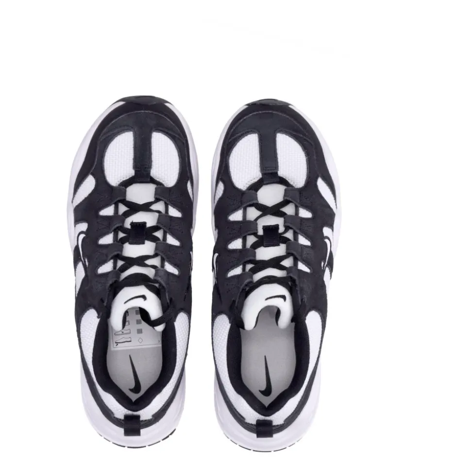 Chaussure Basse Design Volumineux