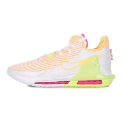 Chaussure de basketball Lebron Witness 6
