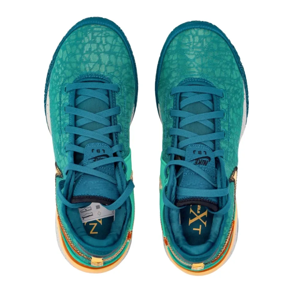 Chaussure de basket LeBron NXXT Gen