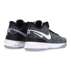 Chaussure de basket LeBron NXXT Gen