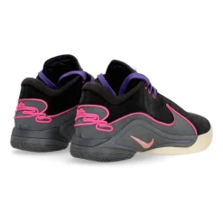 Chaussure de basket Lebron XXII