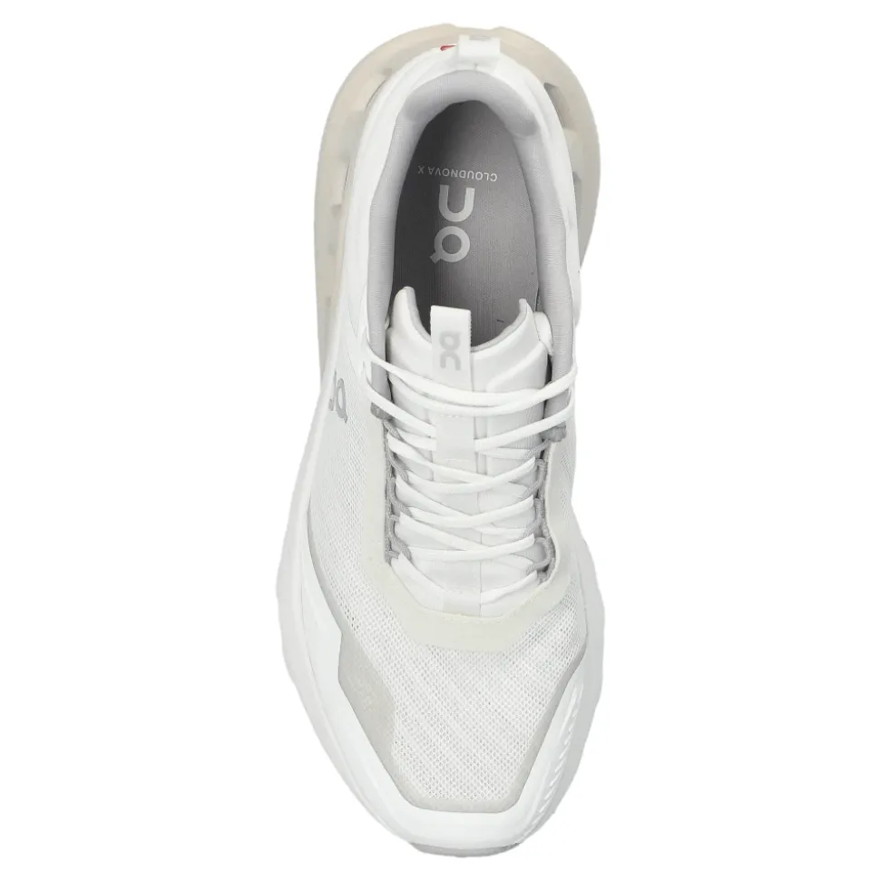 Chaussures de sport Cloudnova X