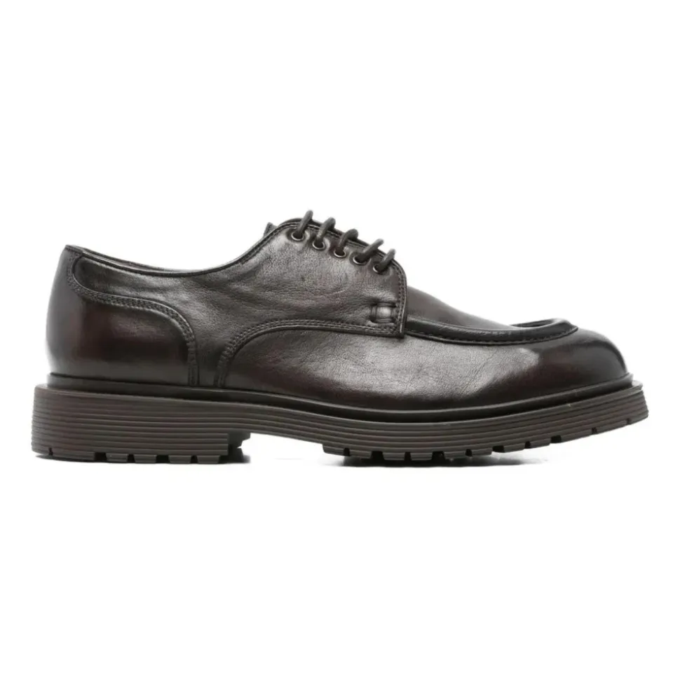 Chaussures à lacets en cuir