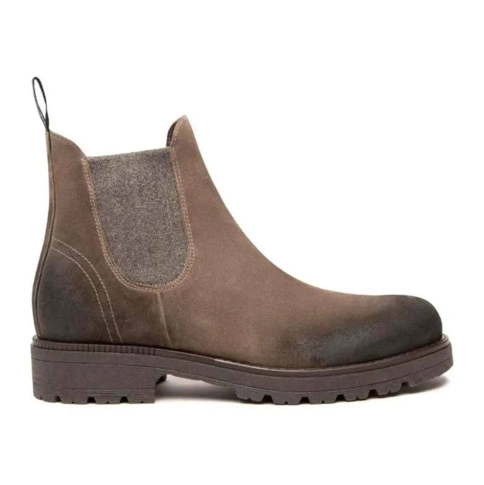 Chelsea Boots