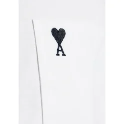 Chemise avec logo brodé