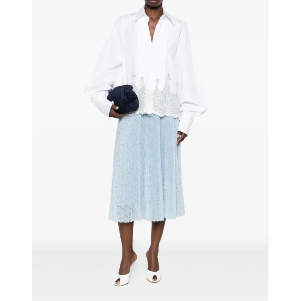 Chemise en coton brodé