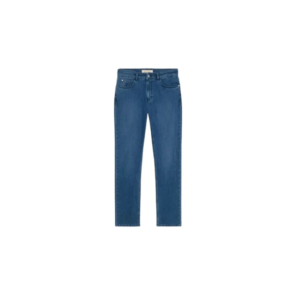 370 Close Slim-fit Jeans