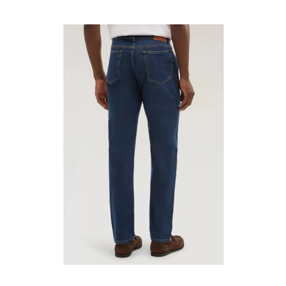 370 Close Slim-fit Jeans