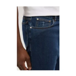 370 Close Slim-fit Jeans