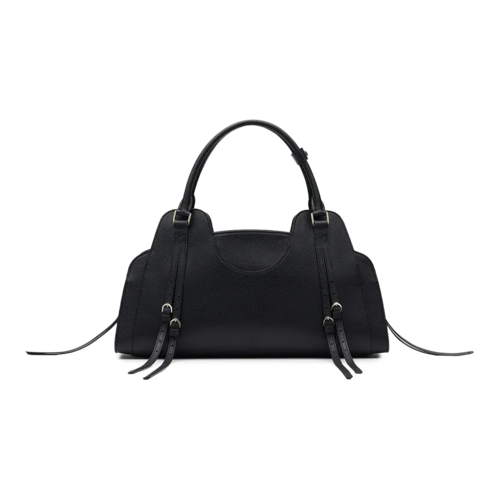 Corinne Maxi