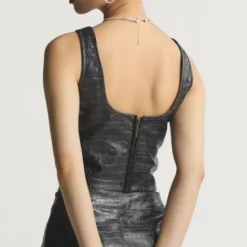Corset en similicuir
