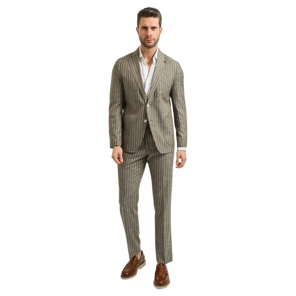 Costume élégant à simple boutonnage