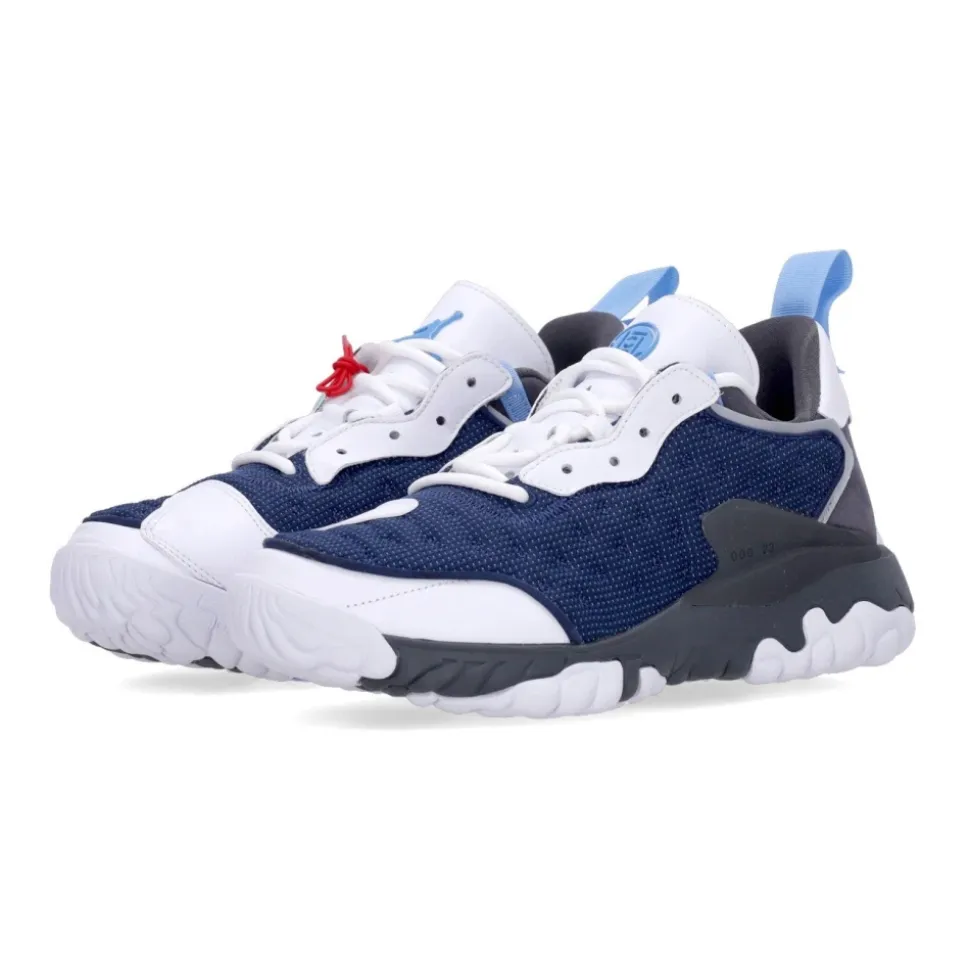 Delta 2x Clot Low Shoe Collaboration