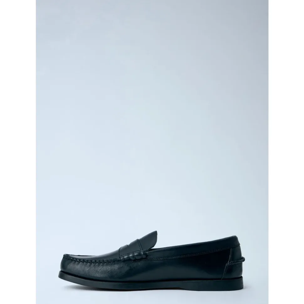 Dolphin Waxed Loafers
