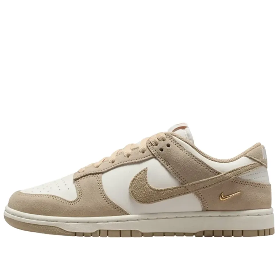 Dunk Low Suede