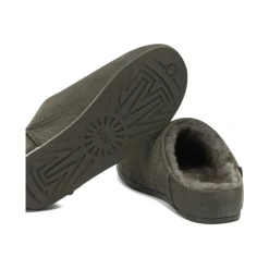 Elea Embossed Slip-On