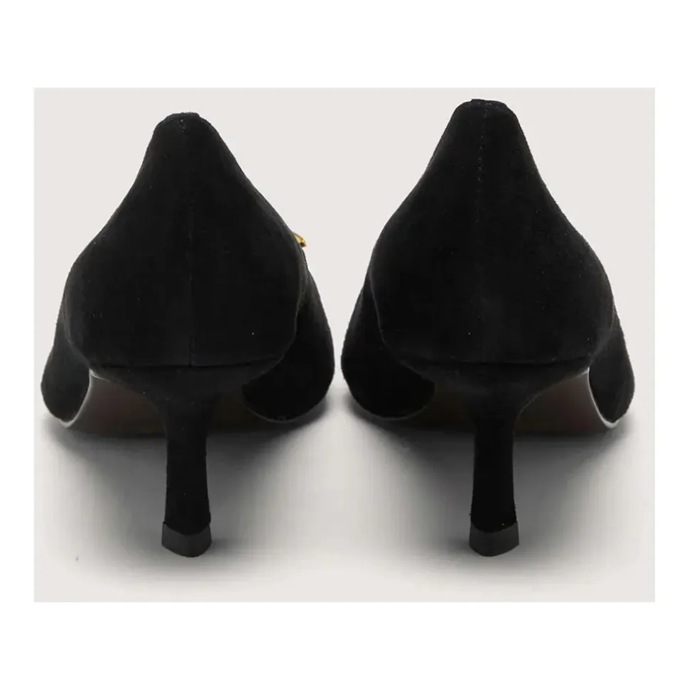 Escarpins noirs avec détail en métal
