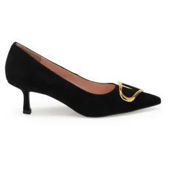 Escarpins noirs avec détail en métal