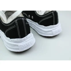 HANK OG Sole Sneakers