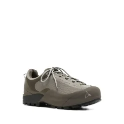 Hida Low Top Sneakers