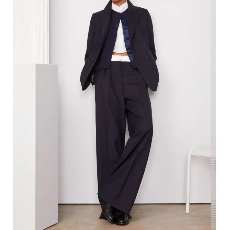 Hilda Blazer