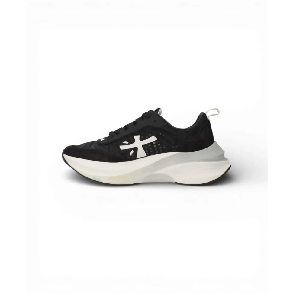 Hill 8241 Sneaker