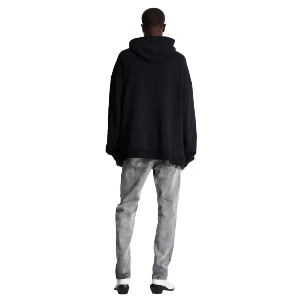 Hoodie with embroidered badges
