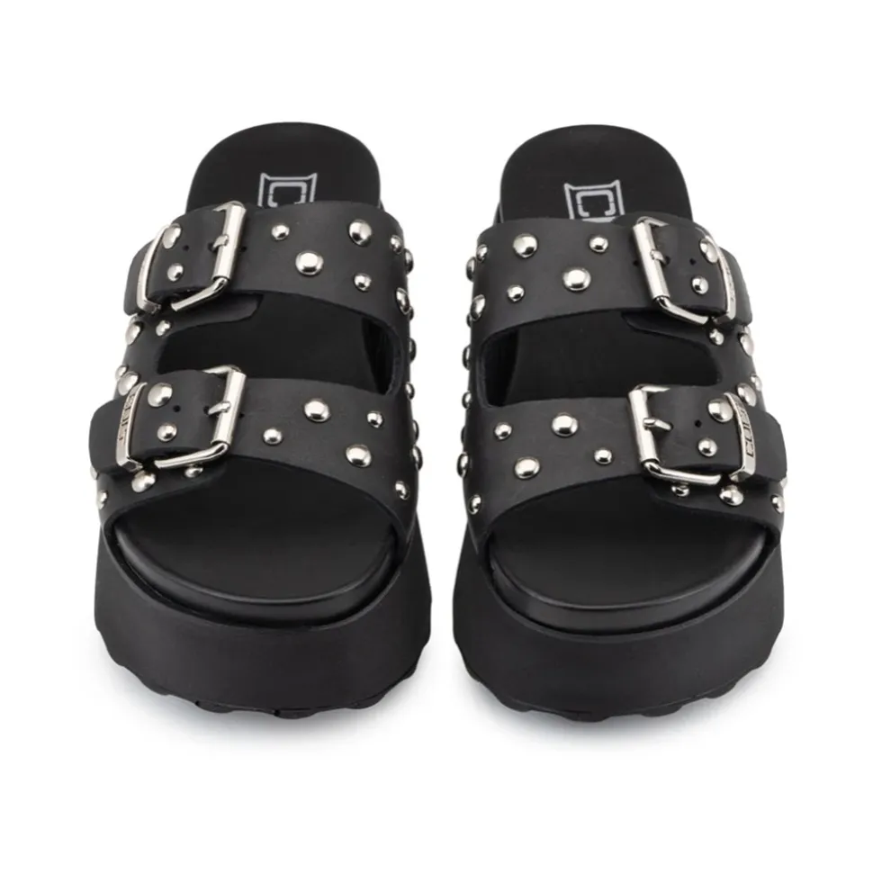 Janis Sandal