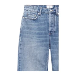 Jean bleu antique détruit