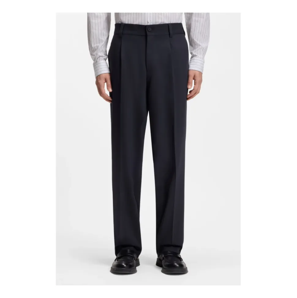 Karlo Suit