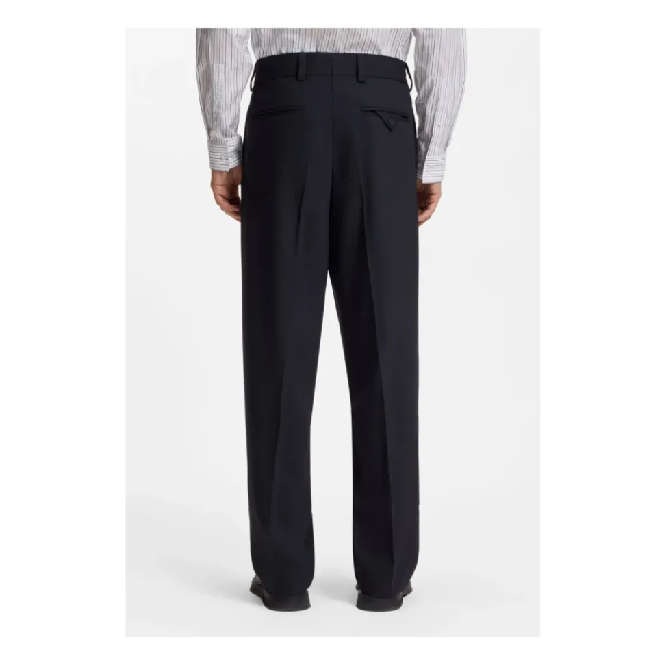 Karlo Suit