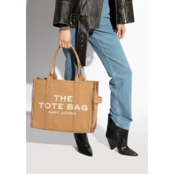 Le Grand Tote