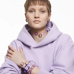 Élégant collier avec pendentif coussin