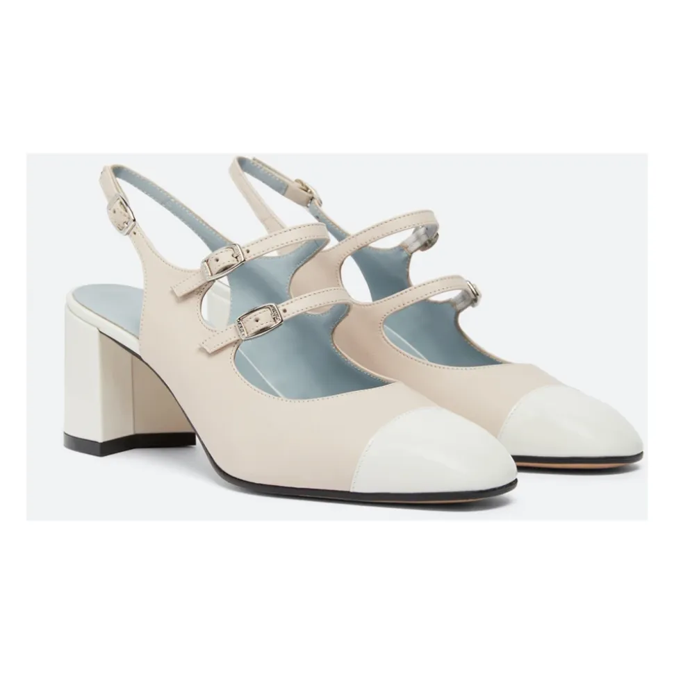 Élégantes sandales en cuir verni avec boucles