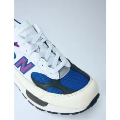 Made in USA 992 Sneakers