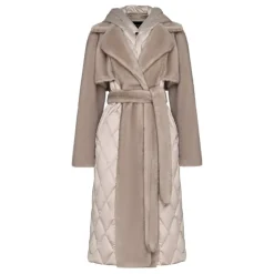 Manteau matelassé en fausse fourrure perle avec ceinture
