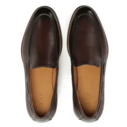 Mocassins marron avec un string